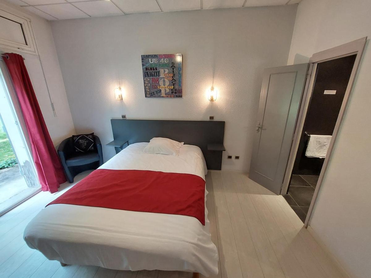 Logis Hotels - Hotel Et Restaurant Le Relais Des Garrigues Grisolles  Екстериор снимка
